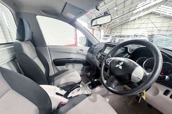 2015 Mitsubishi Triton GL MN Rear Wheel Drive