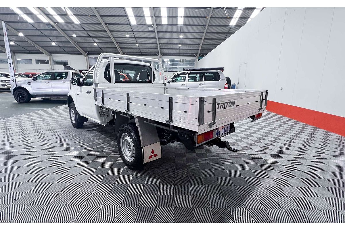 2015 Mitsubishi Triton GL MN Rear Wheel Drive