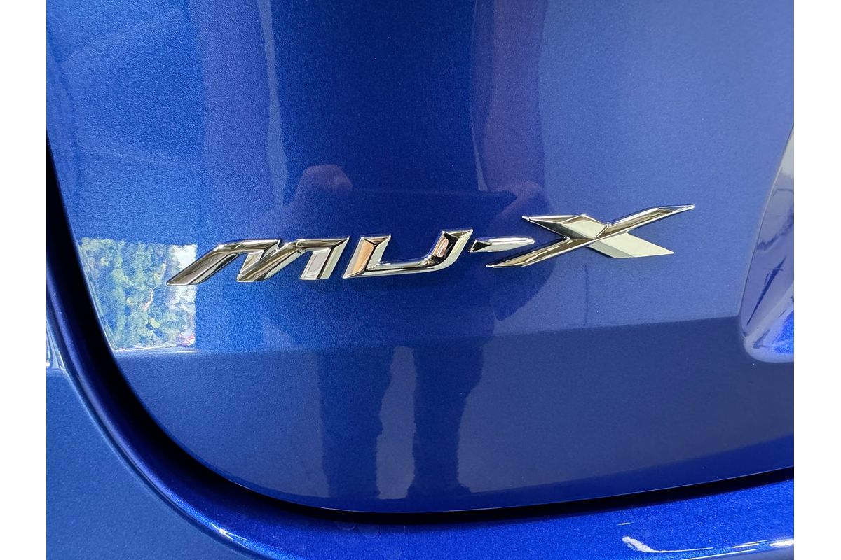 2025 Isuzu MU-X LS-T