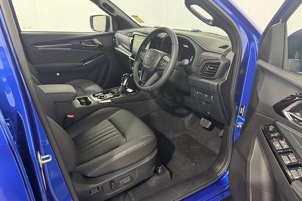 2025 Isuzu MU-X LS-T