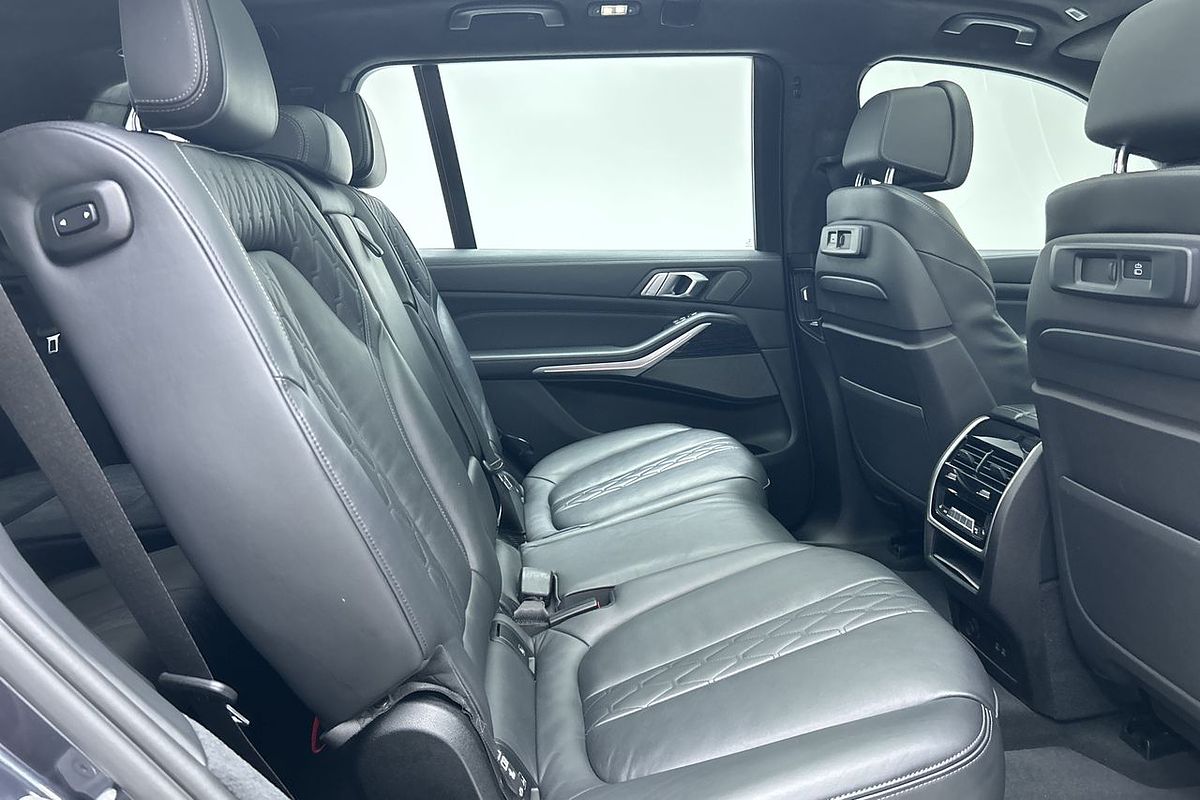 2020 BMW X7 M50i G07