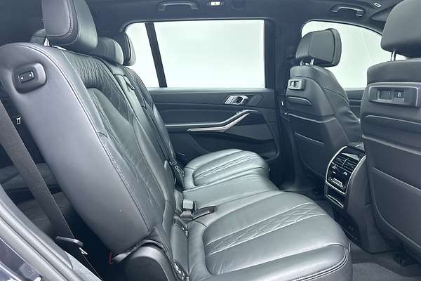 2020 BMW X7 M50i G07