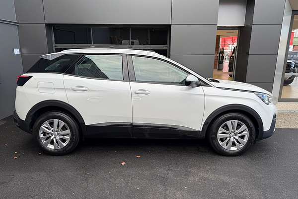 2017 Peugeot 3008 Active P84