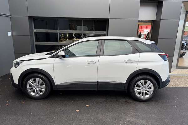 2017 Peugeot 3008 Active P84