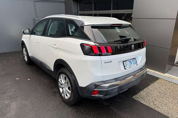 2017 Peugeot 3008 Active P84
