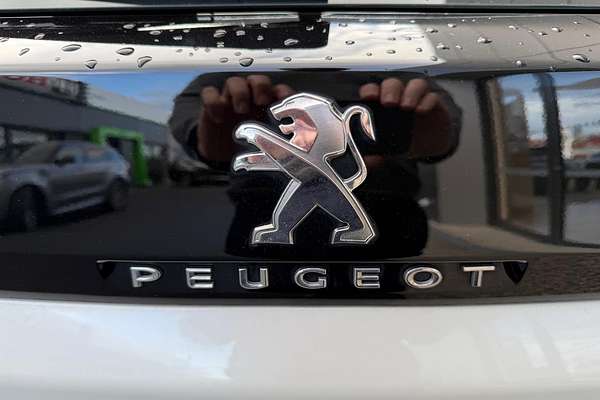 2017 Peugeot 3008 Active P84