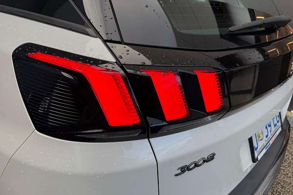 2017 Peugeot 3008 Active P84