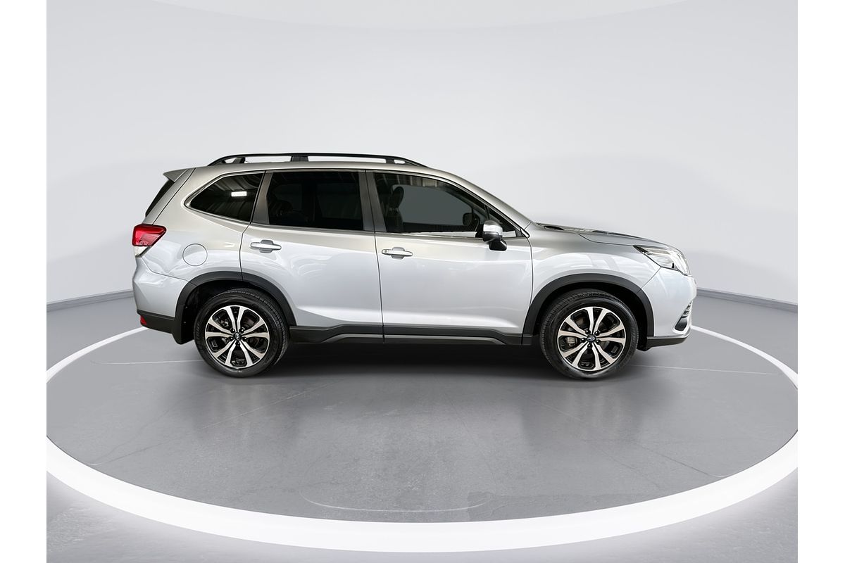 2022 Subaru Forester 2.5i S5