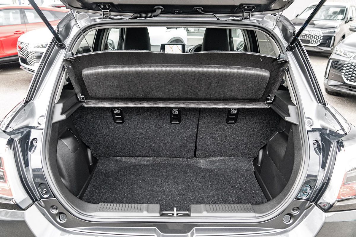 2025 Suzuki Swift Hybrid GLX UZ