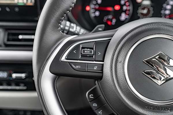 2025 Suzuki Swift Hybrid GLX UZ