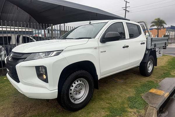 2020 Mitsubishi Triton GLX ADAS MR 4X4
