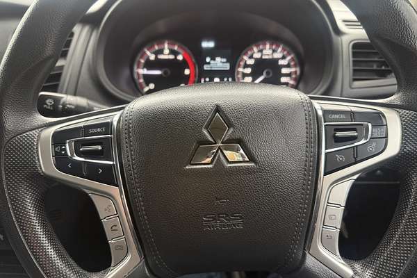 2020 Mitsubishi Triton GLX ADAS MR 4X4