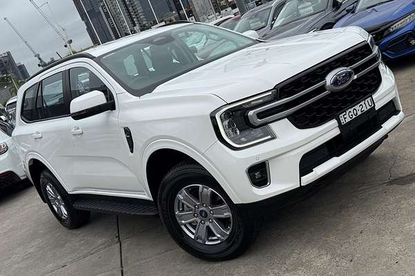 2024 Ford Everest Ambiente 2.0L
