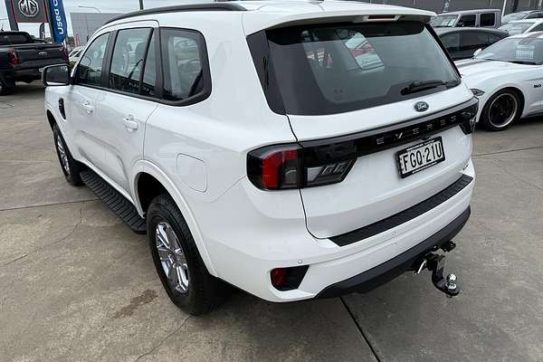 2024 Ford Everest Ambiente 2.0L