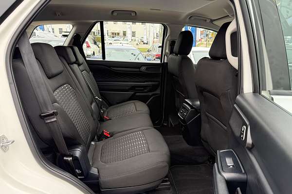 2024 Ford Everest Ambiente 2.0L