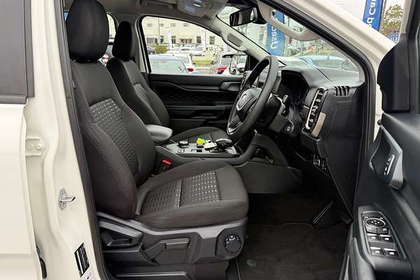 2024 Ford Everest Ambiente 2.0L