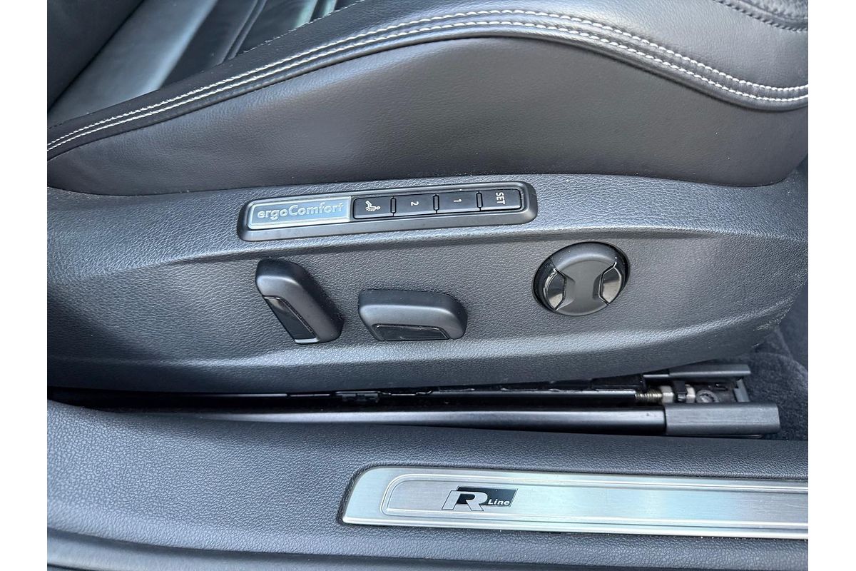 2016 Volkswagen Passat 206TSI R-Line B8