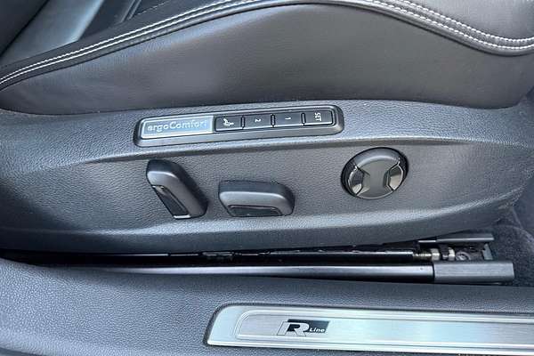 2016 Volkswagen Passat 206TSI R-Line B8