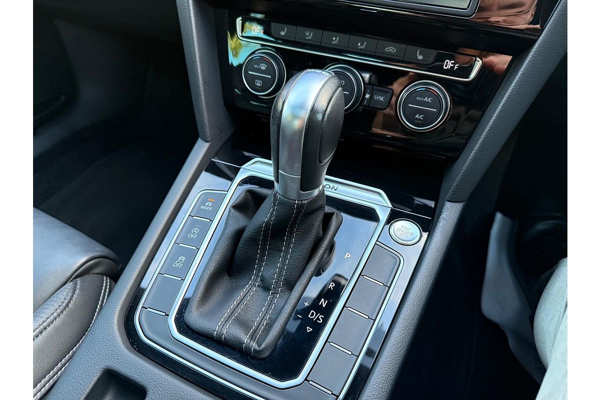 2016 Volkswagen Passat 206TSI R-Line B8