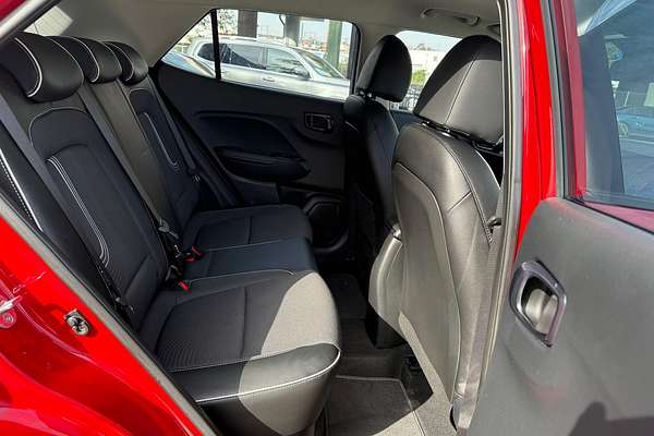 2023 Hyundai Venue Active QX.V5