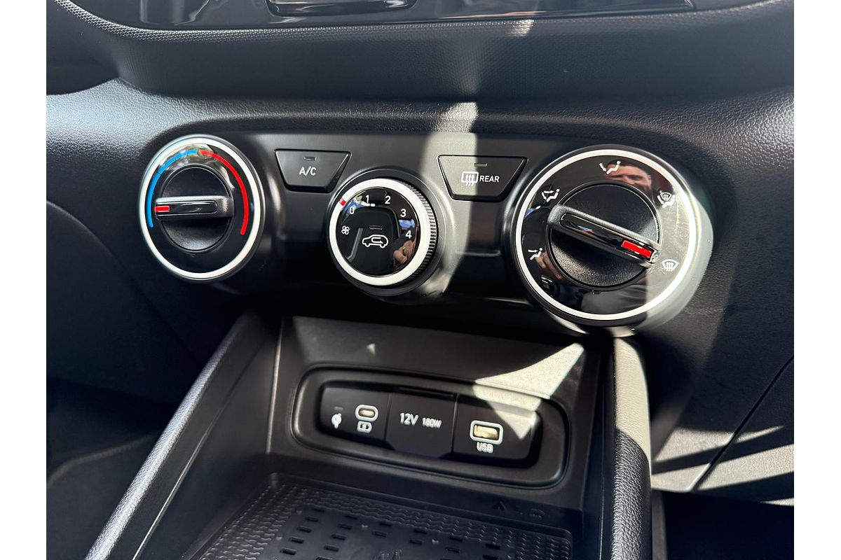 2023 Hyundai Venue Active QX.V5