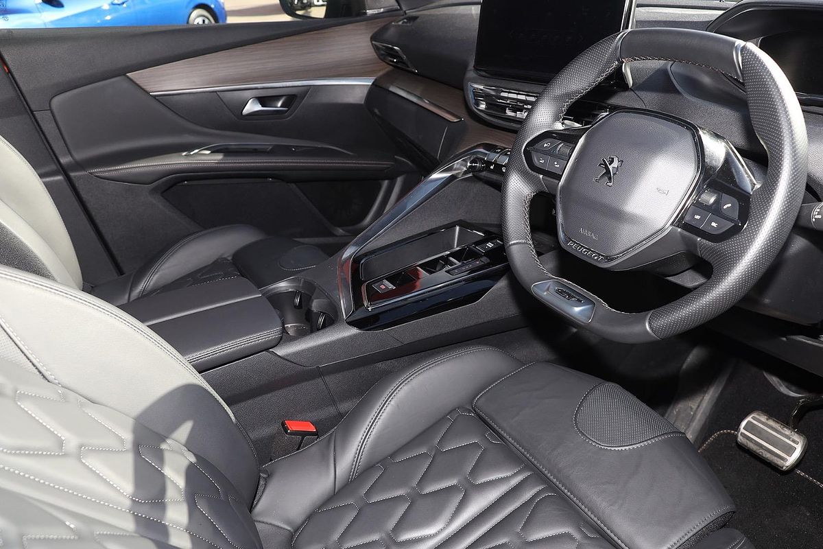 2023 Peugeot 5008 GT Sport P87