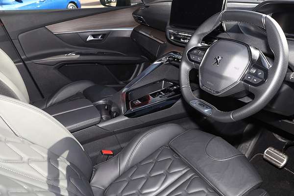 2023 Peugeot 5008 GT Sport P87