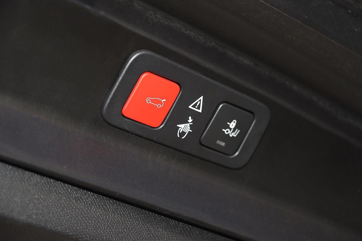 2023 Peugeot 5008 GT Sport P87