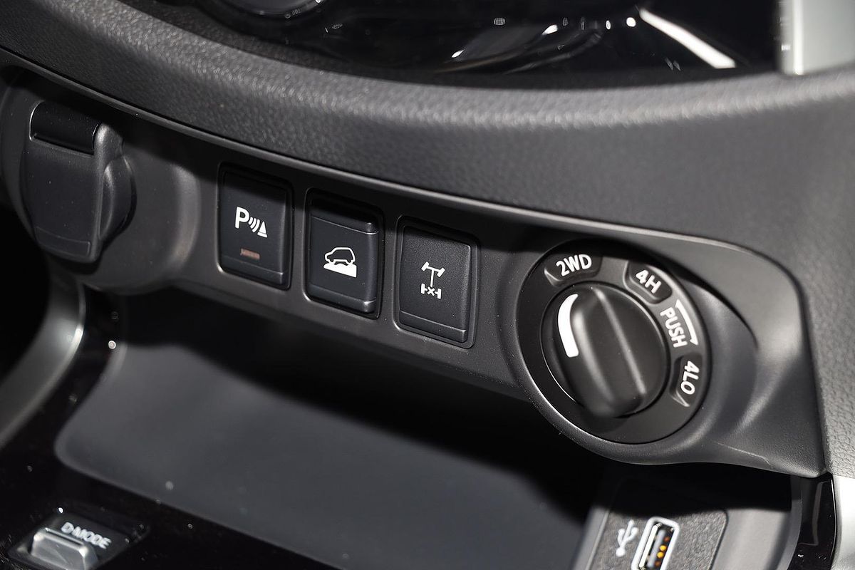 2024 Nissan Navara ST-X D23 4X4