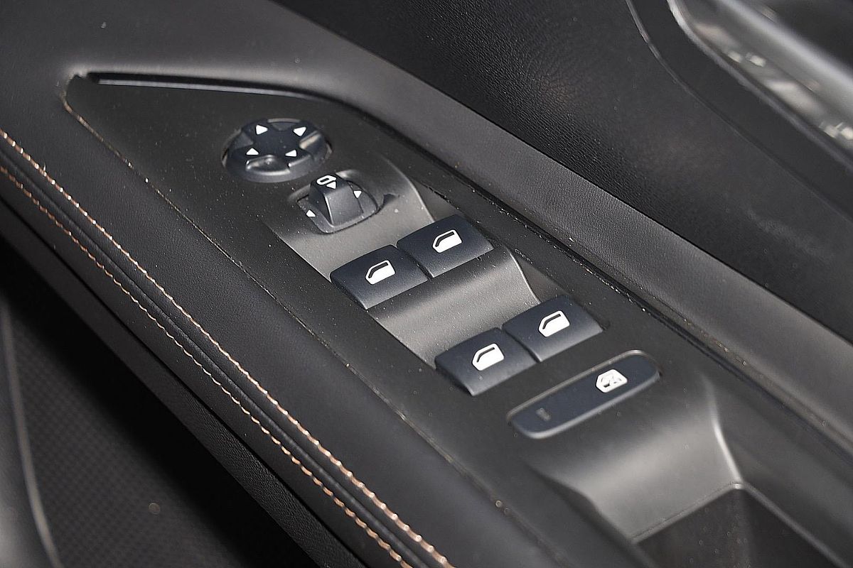 2018 Peugeot 3008 GT Line P84