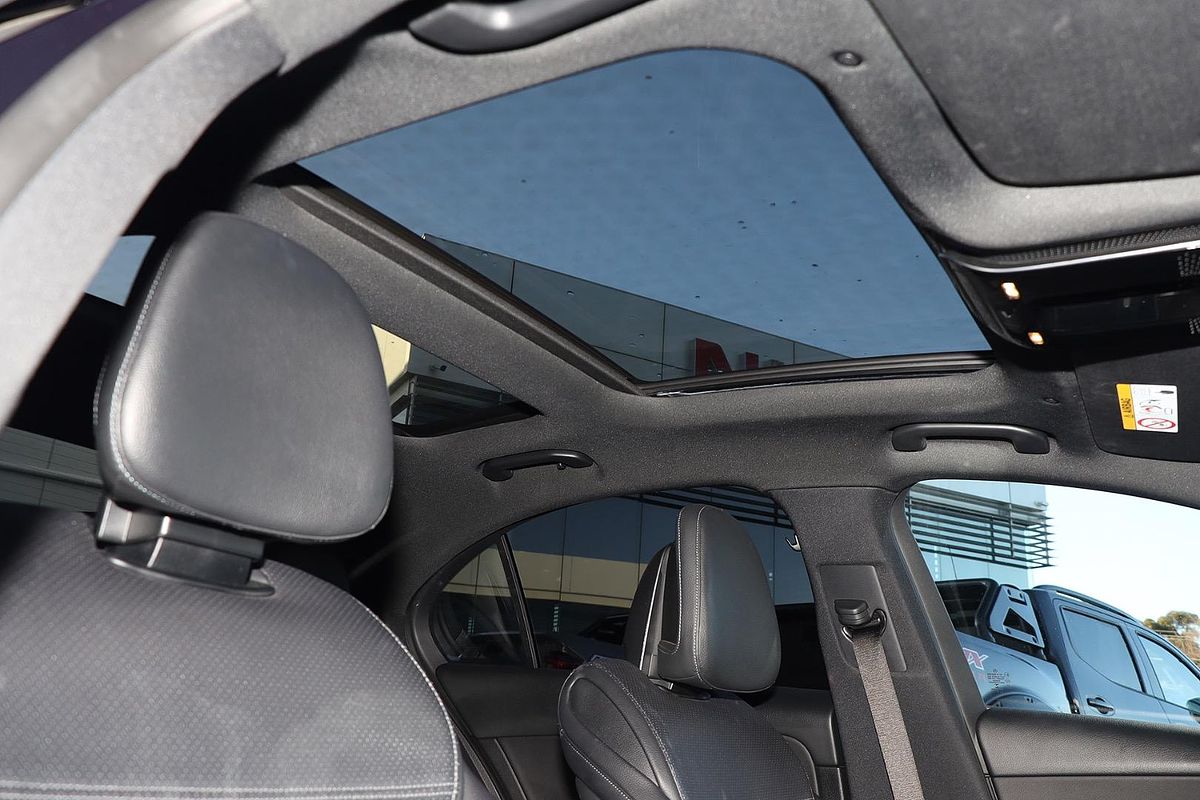 2023 Mercedes-Benz C-Class C200 Edition C W206