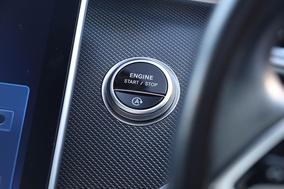 2023 Mercedes-Benz C-Class C200 Edition C W206