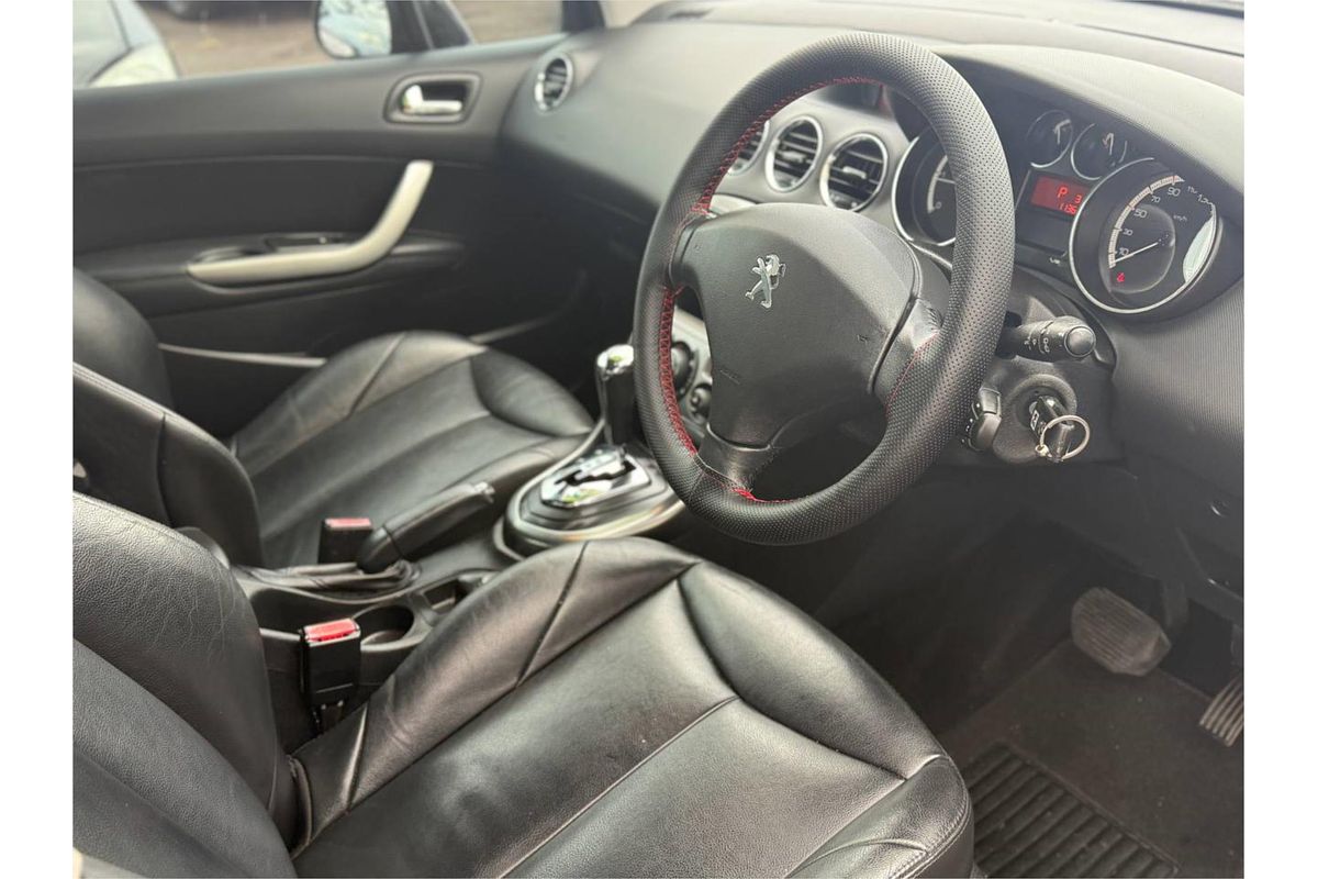 2013 Peugeot 308 Sportium T7