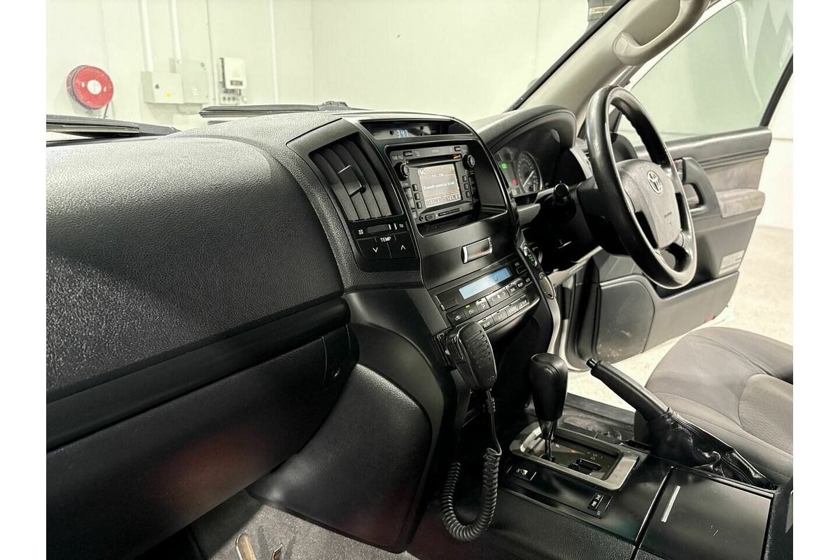 2009 Toyota Landcruiser GXL VDJ200R