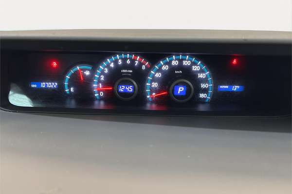 2013 Toyota NOAH WELCAB ZRR70
