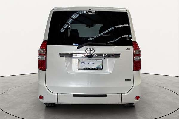 2013 Toyota NOAH WELCAB ZRR70