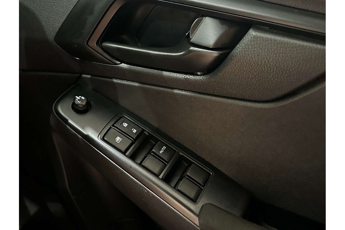 2024 Isuzu D-MAX SX  4X4
