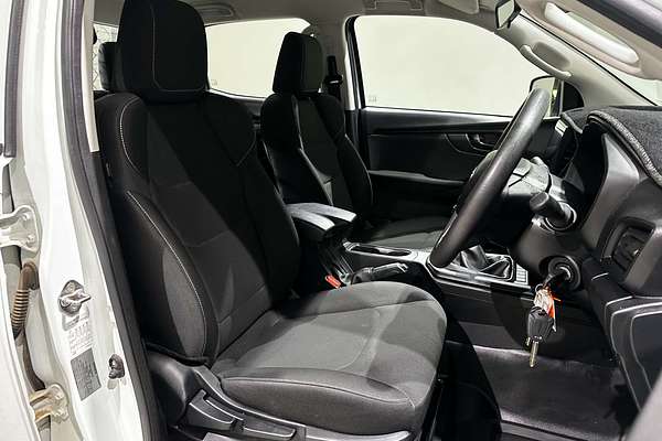 2024 Isuzu D-MAX SX  4X4
