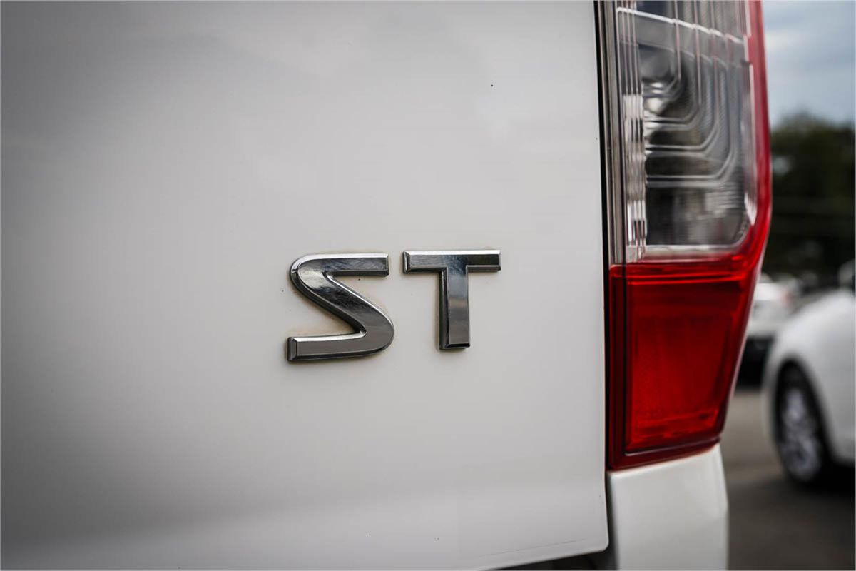 2018 Nissan Navara ST D23 Series 3 Rear Wheel Drive