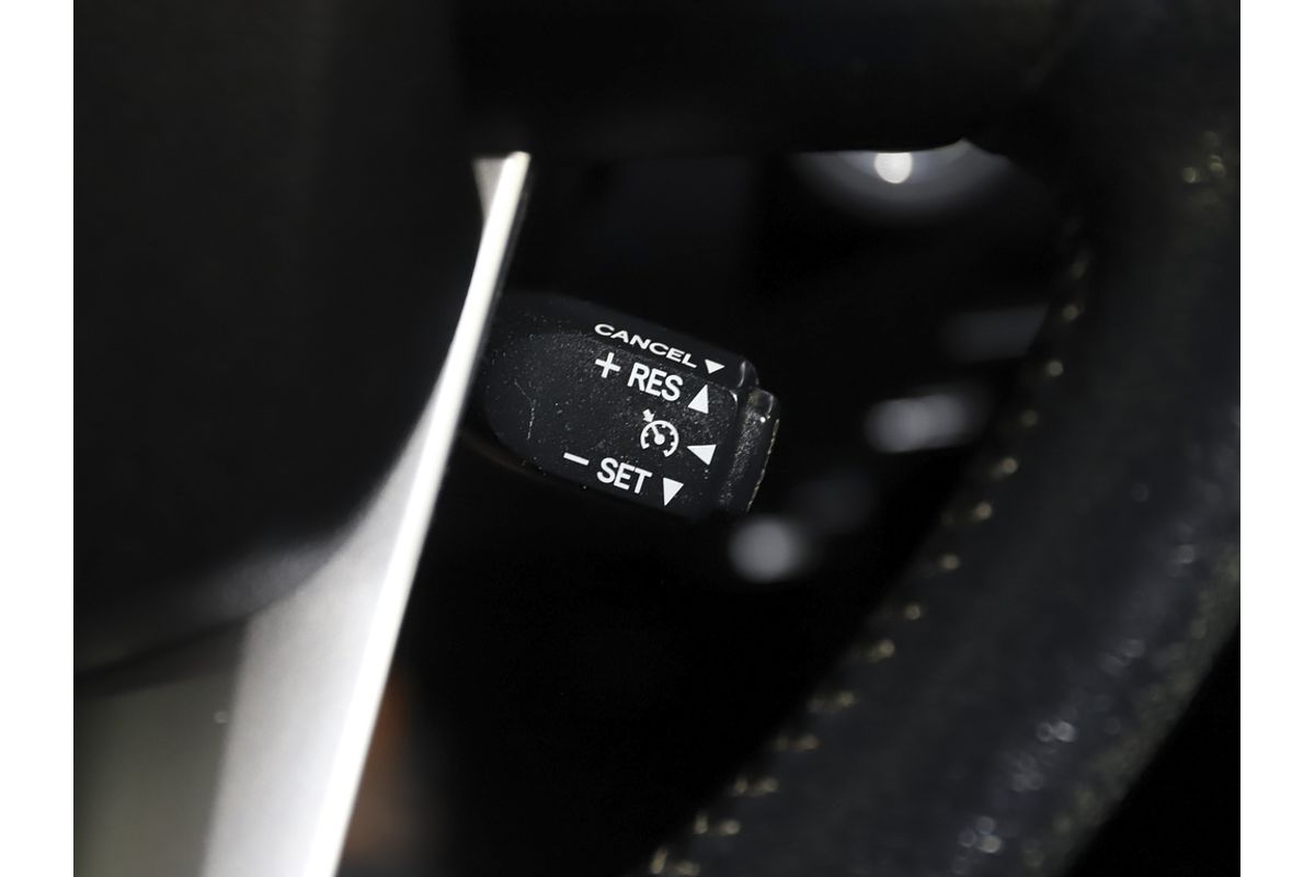 2016 Toyota Hilux SR5 GUN126R 4X4
