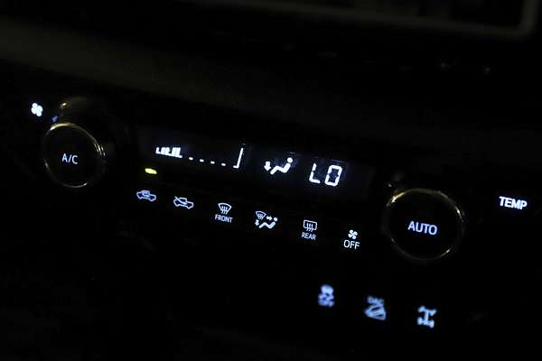 2016 Toyota Hilux SR5 GUN126R 4X4