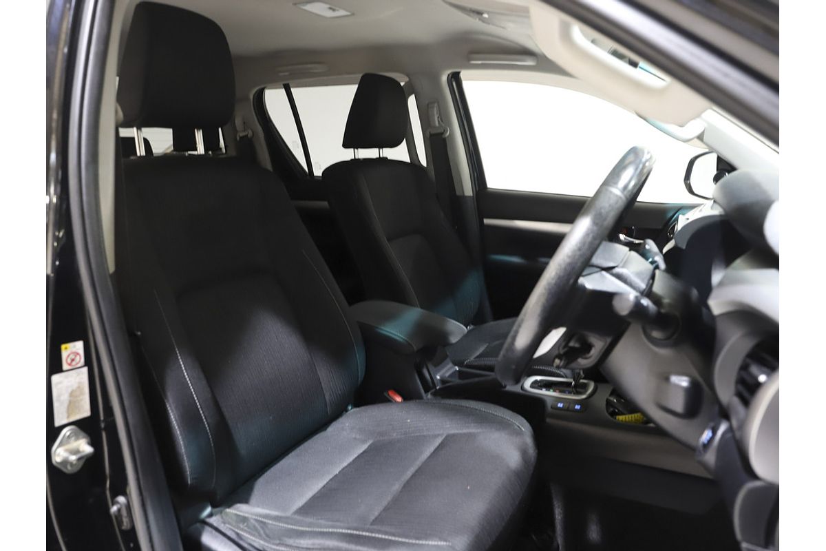 2016 Toyota Hilux SR5 GUN126R 4X4