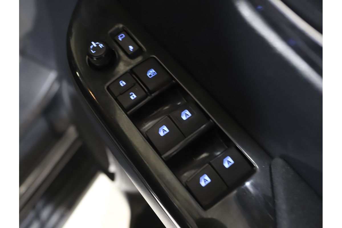 2016 Toyota Hilux SR5 GUN126R 4X4