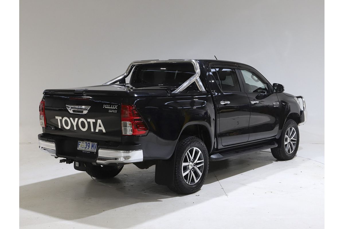 Hilux 4x4 SR5 2.8L T Diesel Automatic Double Cab 1Y46290 002
