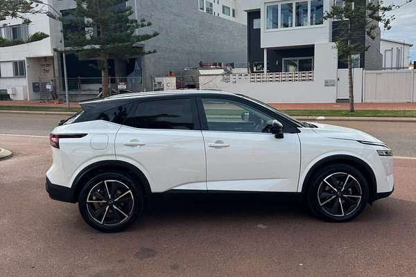 2024 Nissan QASHQAI ST-L J12