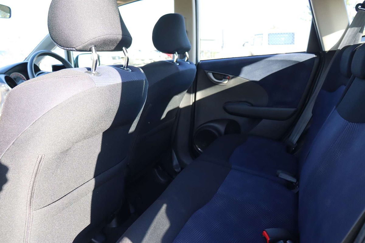 2013 Honda Jazz Vibe GE