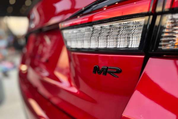 2025 Mitsubishi ASX MR XD
