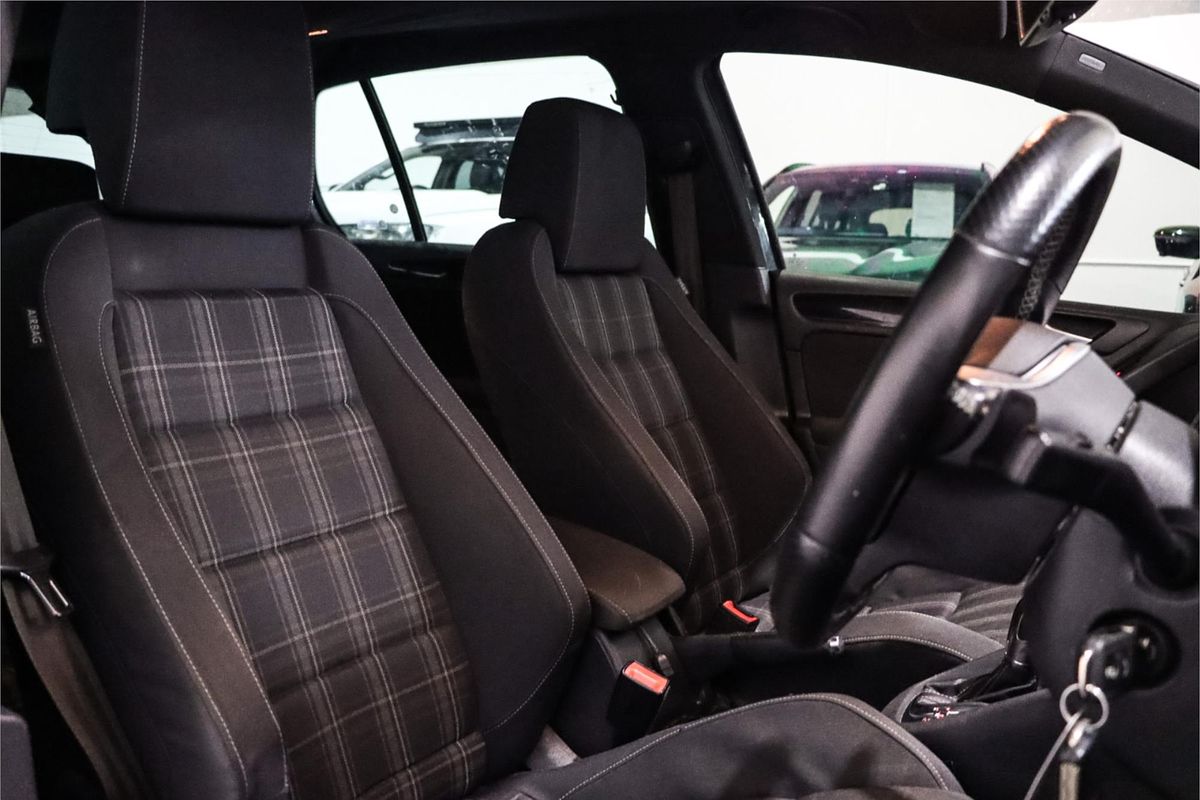 2012 Volkswagen Golf GTD VI