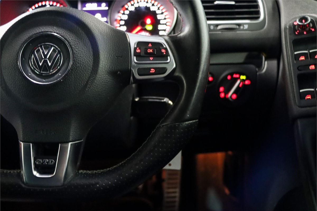 2012 Volkswagen Golf GTD VI