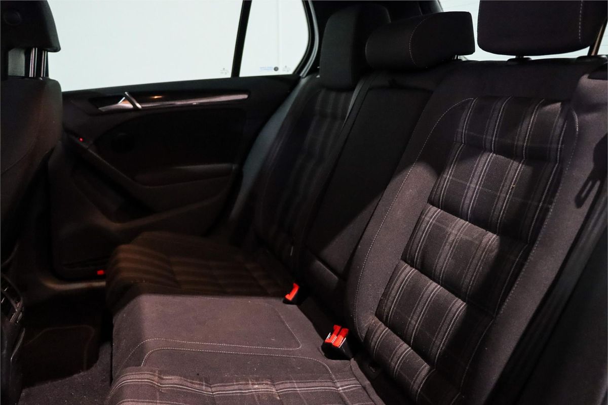 2012 Volkswagen Golf GTD VI